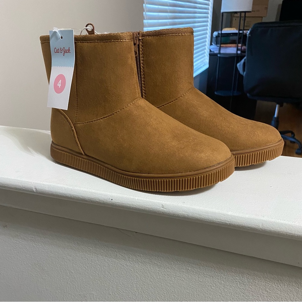 NWT Cat & Jack Holland Girls Cognac Boots